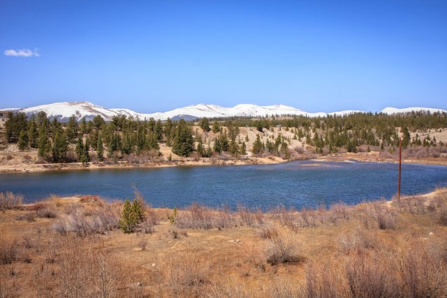 More mountains, maybe the Mosquito Range?